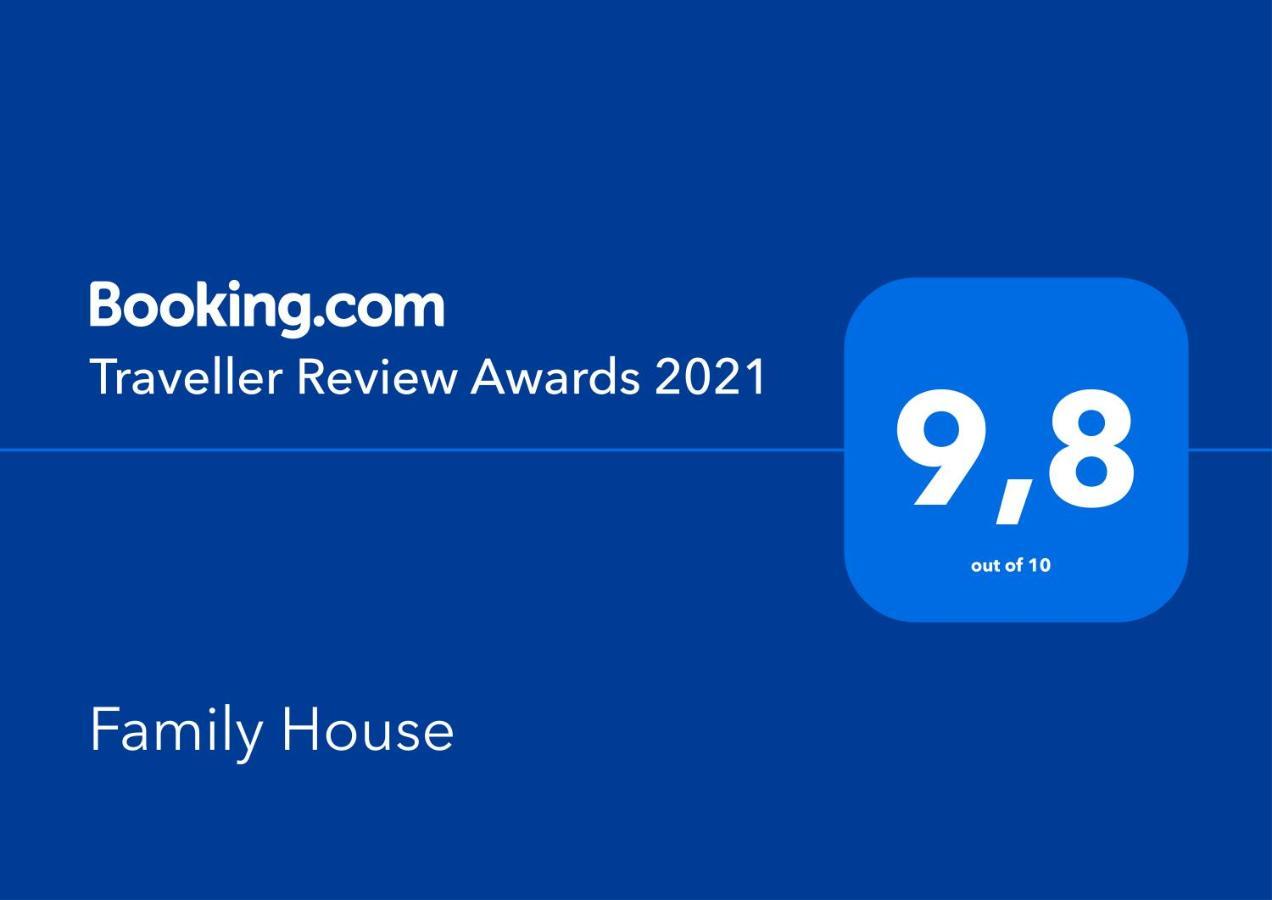 Family House Villa มอเซียร์เย ภายนอก รูปภาพ