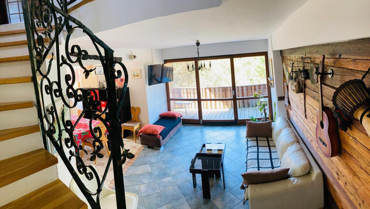 Family House Villa มอเซียร์เย ภายนอก รูปภาพ