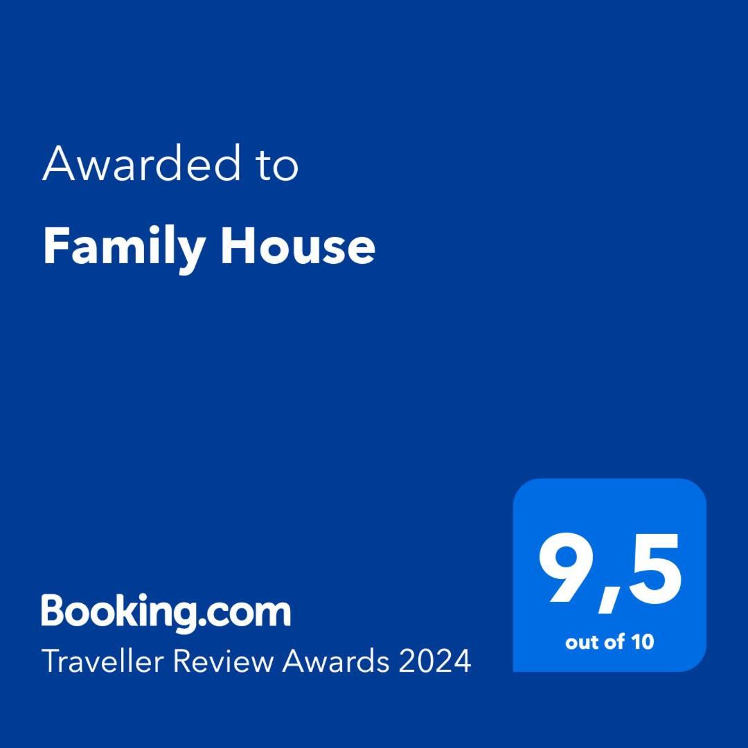 Family House Villa มอเซียร์เย ภายนอก รูปภาพ